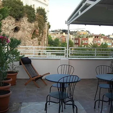 Topkapi Apartment
