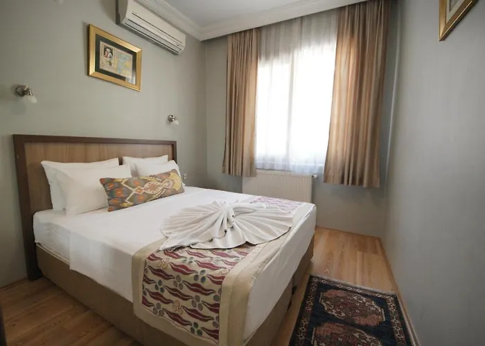 Отель Topkapi *